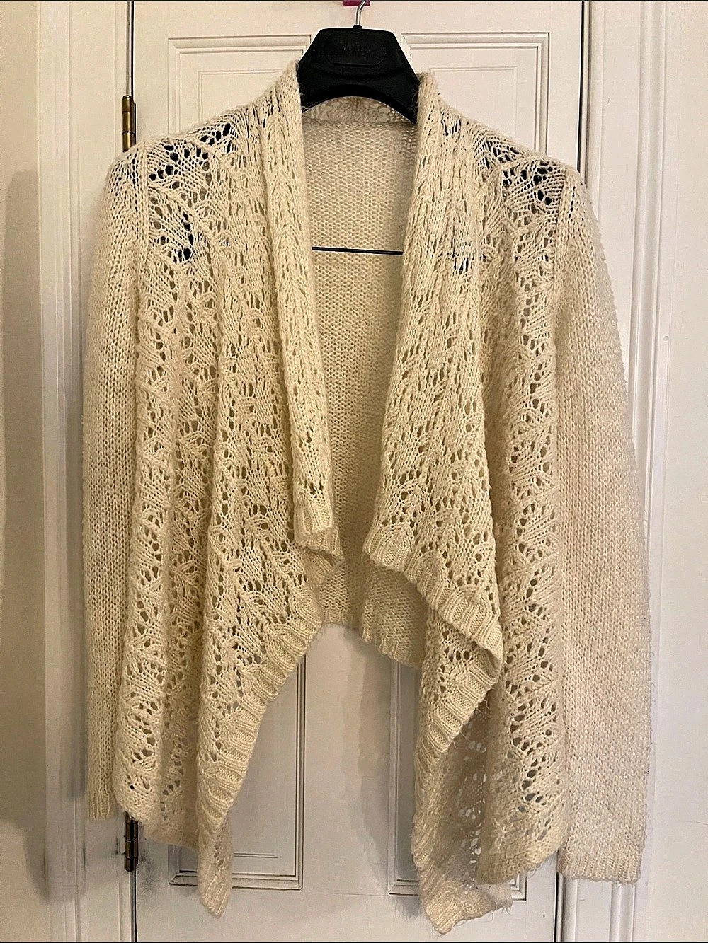 Cream Open Front Knit Shrug Like New